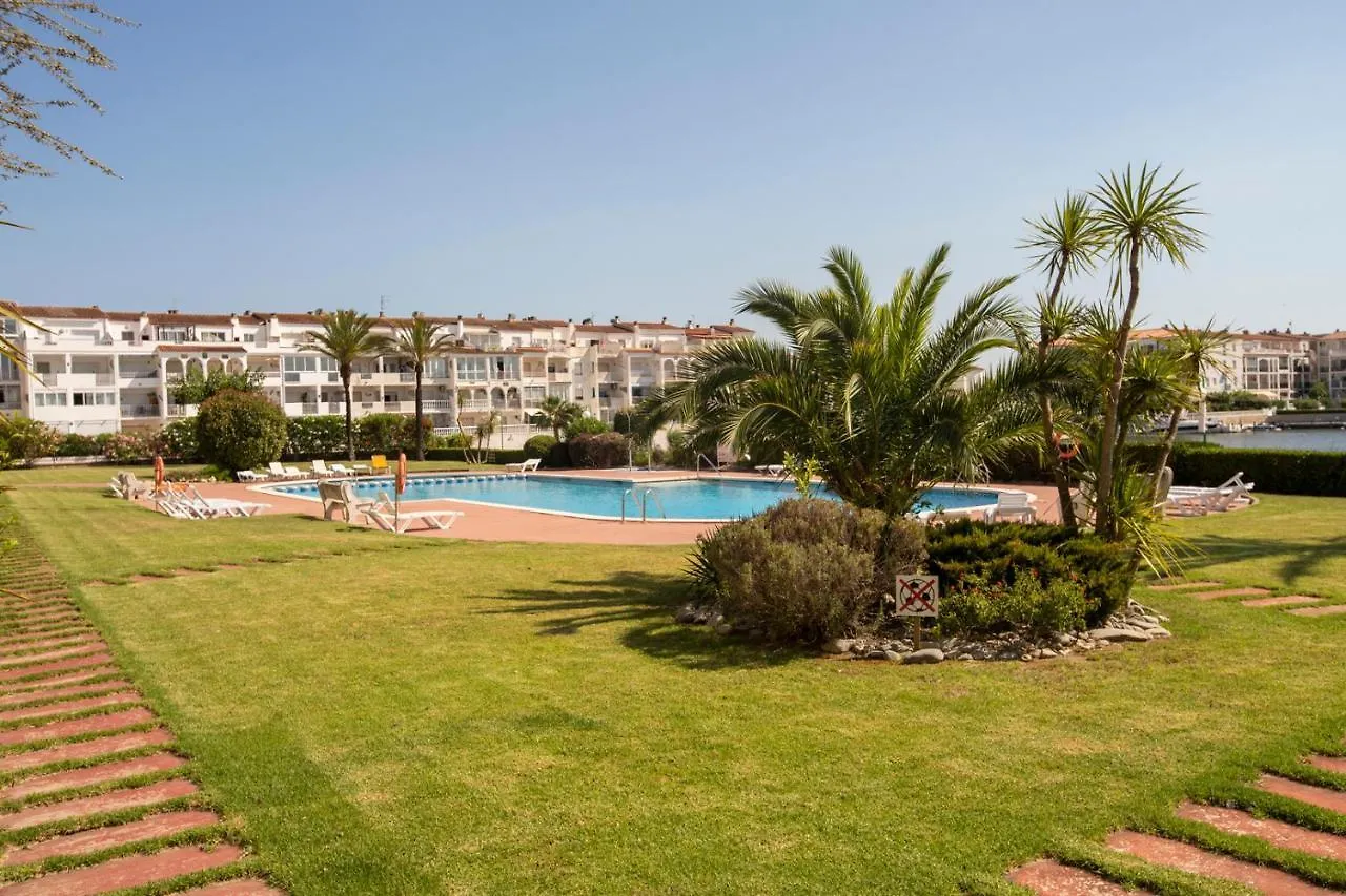דירה אמפוריבראבה 1005 Apartamento Con Vistas Al Lago San Maurici By Homeselectspain ספרד